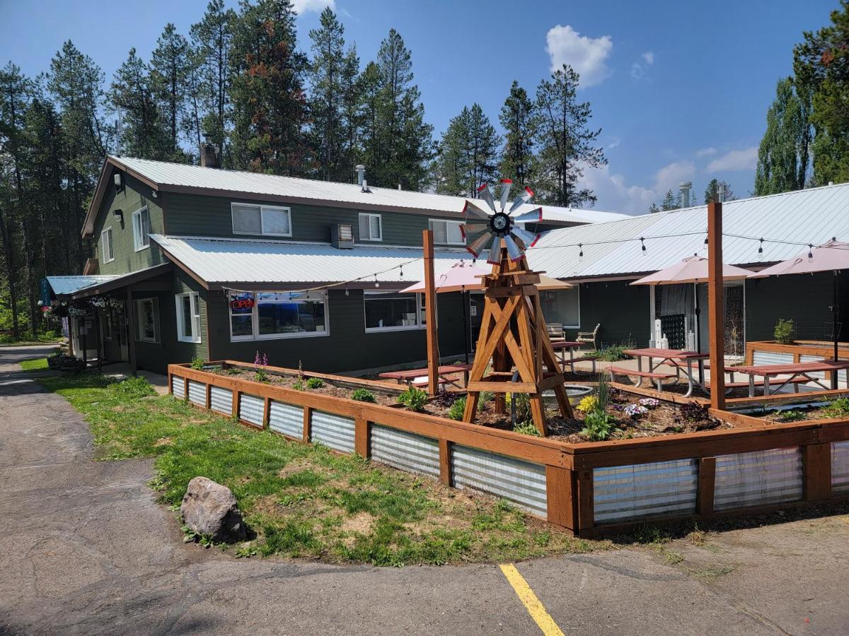Moose Creek Resort ويست غلاسير المظهر الخارجي الصورة